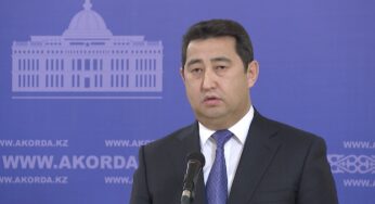«Алло, я не вам»: глава Минсельхоза курьезно ответил журналистам