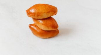 Бешеные пирожки. Казахстанцев напугали мясом зараженного скота из Кыргызстана