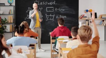 В России предлагают отменить бесплатное образование для детей мигрантов